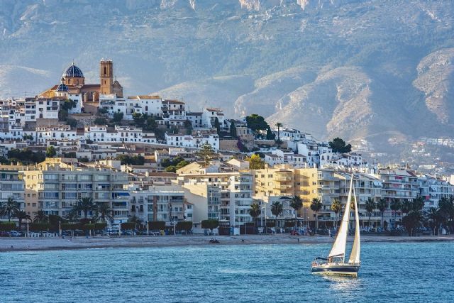 Nautal: Los turistas españoles se lanzan a la búsqueda de embarcaciones de alquiler para pasar sus vacaciones - 1, Foto 1