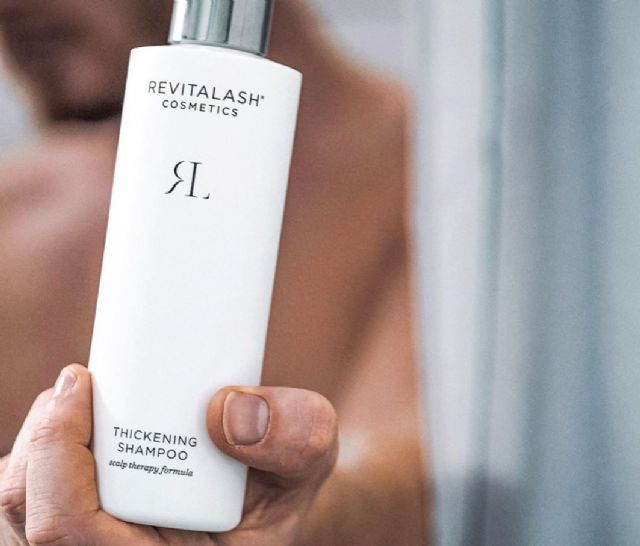 Cómo un champú exfoliante de RevitaLash puede salvar el pelo este verano - 1, Foto 1