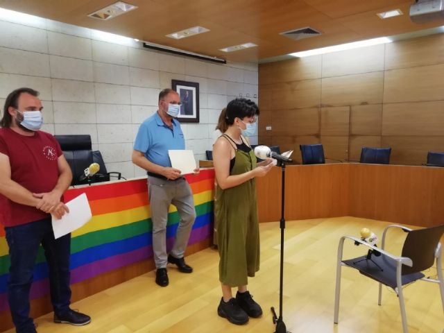 Entregan los premios del I Concurso de Poesa, Relato Breve y Cmic organizado por la Concejala de Igualdad con motivo del Da del Orgullo LGTBI - 10