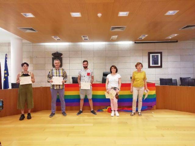 Entregan los premios del I Concurso de Poesa, Relato Breve y Cmic organizado por la Concejala de Igualdad con motivo del Da del Orgullo LGTBI - 12