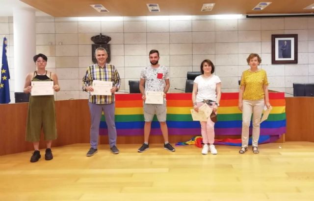 Entregan los premios del I Concurso de Poesa, Relato Breve y Cmic organizado por la Concejala de Igualdad con motivo del Da del Orgullo LGTBI - 14