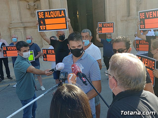 Manifiesto de los Hosteleros de Totana - 15