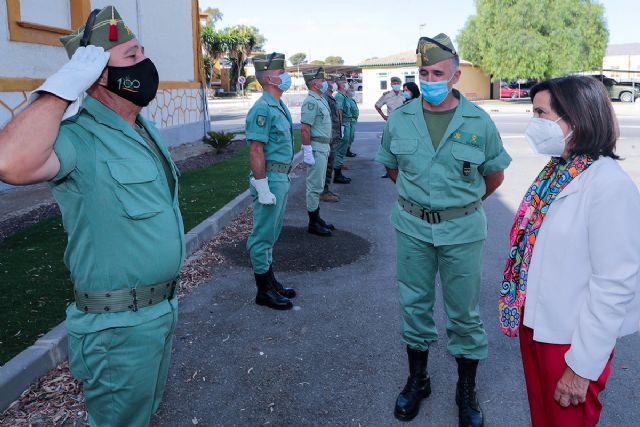 La ministra de Defensa visita la Brigada de la Legión ´Rey Alfonso XIII´ - 1, Foto 1