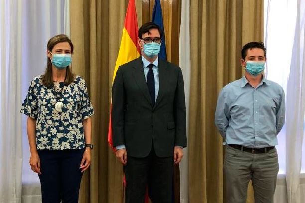 Salvador Illa recibe a Marcos Lechet, impulsor de una campaña para reclamar mascarillas transparentes para personas sordas - 1, Foto 1