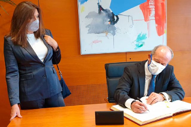 Campo visita el Ilustre Colegio de Abogados de Valencia, el único colegio de abogados de España dirigido por dos mujeres - 1, Foto 1