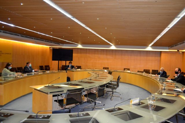 El Gobierno pide firmeza a la Comisión Europea para que Estados Unidos retire los aranceles contra los productos españoles - 1, Foto 1