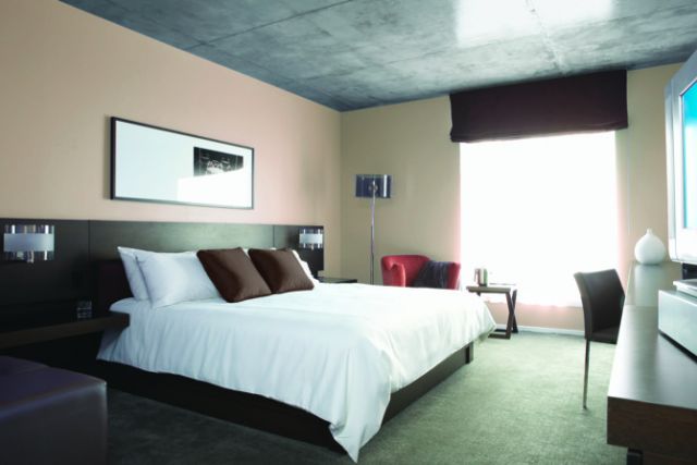 Schneider Electric y SIRT lanzan una solución para conectar hotel y huéspedes a través de la TV - 1, Foto 1