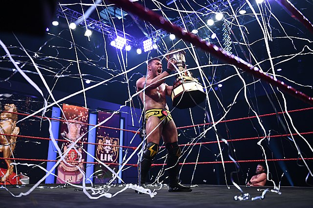 El español A-Kid hace historia y gana su primer torneo en la WWE - 8