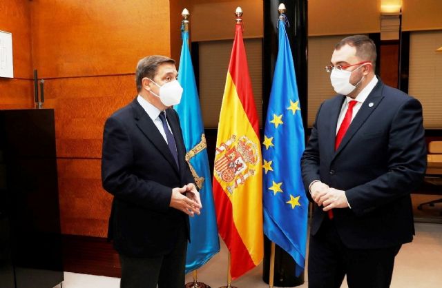 Luis Planas asegura que las características diferenciales del sistema agrario asturiano tendrán encaje en la nueva PAC - 1, Foto 1