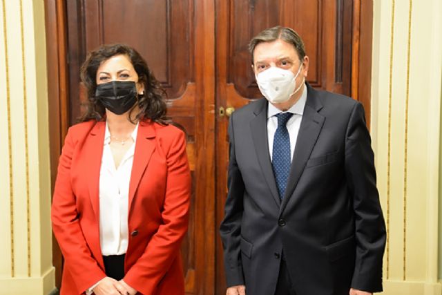 Luis Planas analiza con la presidenta de La Rioja la realización de proyectos de regadíos en la comunidad autónoma - 1, Foto 1