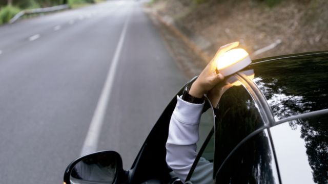 Help Flash Smart, el dispositivo luminoso que incrementa la visibilidad y avisa a emergencias - 1, Foto 1