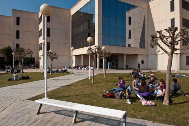 Escuelas Universitarias Gimbernat detectan un aumento de los estudios con vocación de servicio - 1, Foto 1
