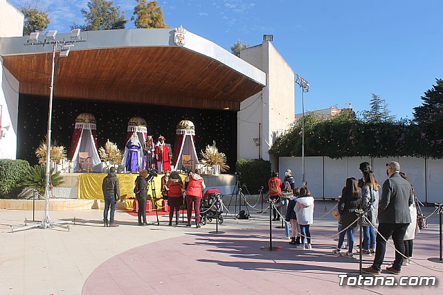 Ayuntamiento y Federacin de Peñas del Carnaval suscriben un convenio para la organizacin de la entrega de cartas a los Reyes Magos - 1