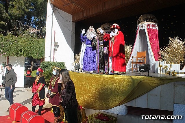 Ayuntamiento y Federacin de Peñas del Carnaval suscriben un convenio para la organizacin de la entrega de cartas a los Reyes Magos - 5