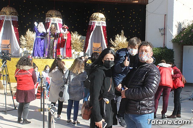 Ayuntamiento y Federacin de Peñas del Carnaval suscriben un convenio para la organizacin de la entrega de cartas a los Reyes Magos - 14