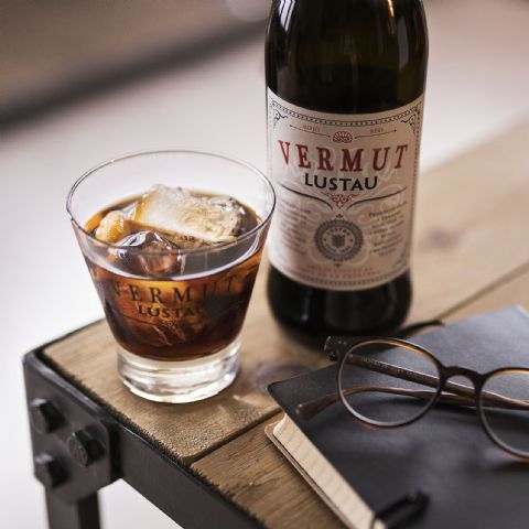 Los premios AEPEV reconocen a Vermut Lustau como el mejor vermut de España - 1, Foto 1