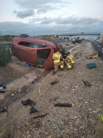 Trasladan al hospital a dos heridos en accidente de tráfico en Librilla - 1, Foto 1