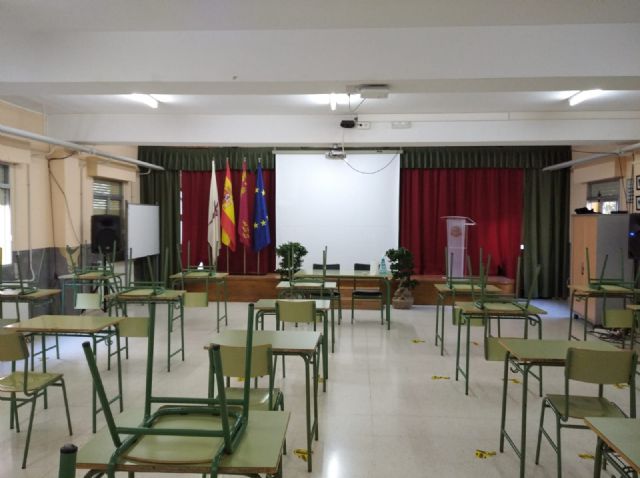 Acto Acadmico de presentacin de la primera promocin del Bachillerato de Investigacin de Totana - 2