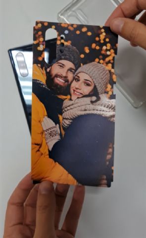 La startup catalana Sticky Vinilos revoluciona el sector del accesorio móvil personalizado y arrasa en ventas - 1, Foto 1