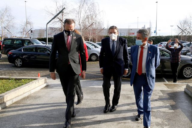 Luis Planas destaca el papel de la ganadería en el mantenimiento de la biodiversidad y la actividad en el medio rural - 1, Foto 1