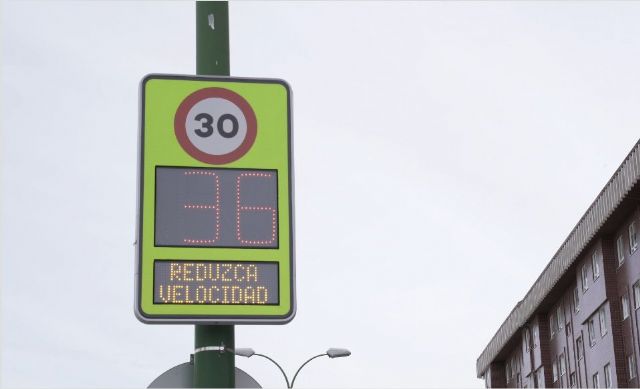 El Ayuntamiento de Burgos instala 12 radares preventivos conectados para gestionar el tráfico - 1, Foto 1
