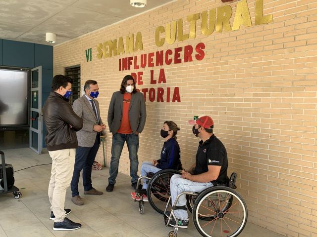 El alcalde, José Miguel Luengo destaca la importancia de llevar la idea de San Javier, ciudad del aire a los colegios - 1, Foto 1