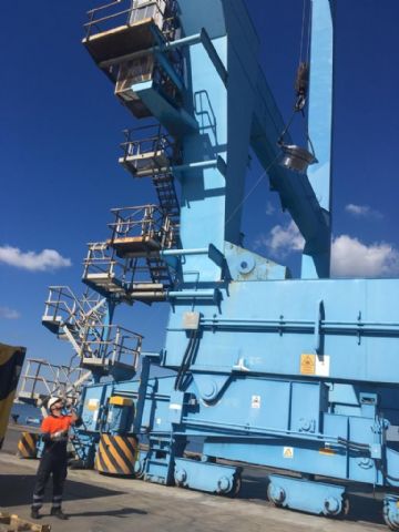 Zeuko investiga una solución para detectar y prevenir grietas en grúas portuarias STS - 1, Foto 1