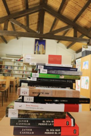 La Biblioteca de Fuentenovilla consulta a sus socios para la adquisición de nuevos fondos - 1, Foto 1