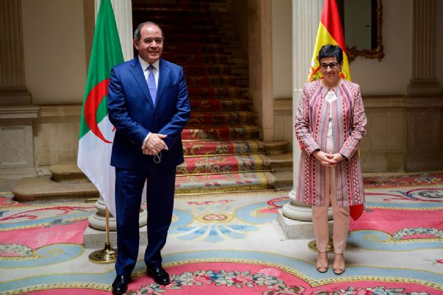 La ministra de Asuntos Exteriores, Unión Europea y Cooperación recibe al ministro de Asuntos Exteriores de Argelia - 1, Foto 1