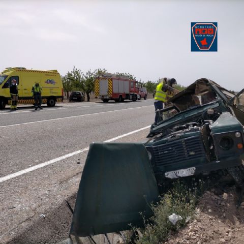 Servicios de emergencia han intervenido en un accidente de tráfico con dos heridos en Jumilla - 1, Foto 1