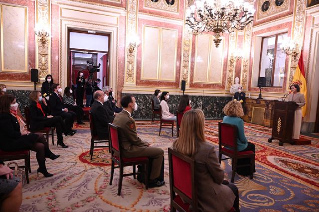 El Gobierno y las Cortes Generales recuperan el ´Premio Mujer y Parlamento Clara Campoamor´ - 1, Foto 1