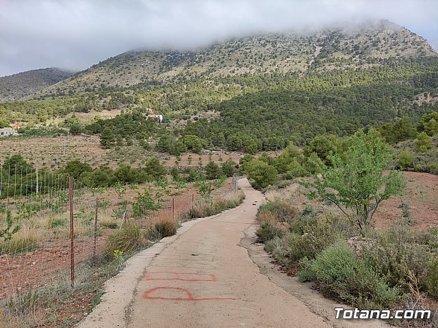 Vecinos del Purgatorio presentan al ayuntamiento ms de 1200 firmas por el corte de un camino en Sierra Espua - 5