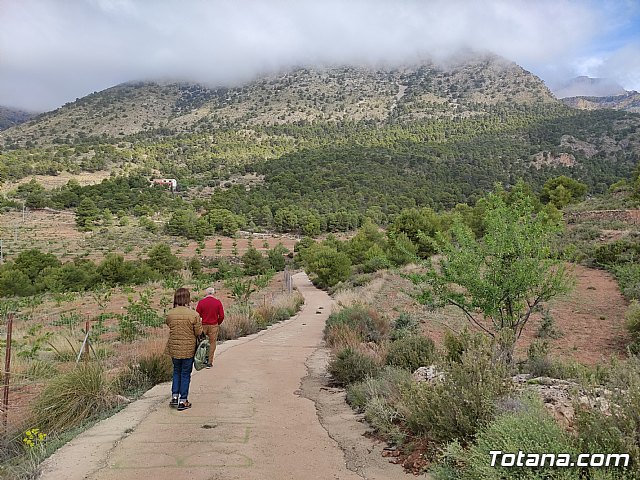 Vecinos del Purgatorio presentan al ayuntamiento ms de 1200 firmas por el corte de un camino en Sierra Espua - 7