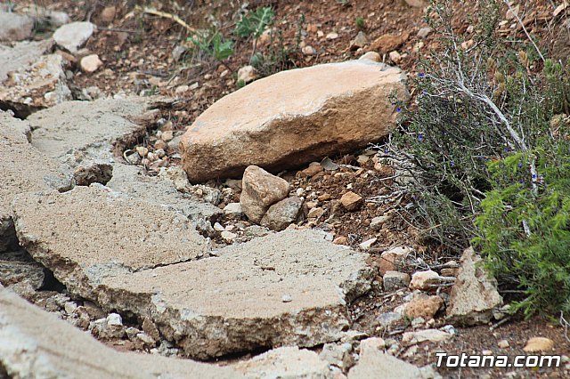 Vecinos del Purgatorio presentan al ayuntamiento ms de 1200 firmas por el corte de un camino en Sierra Espua - 14