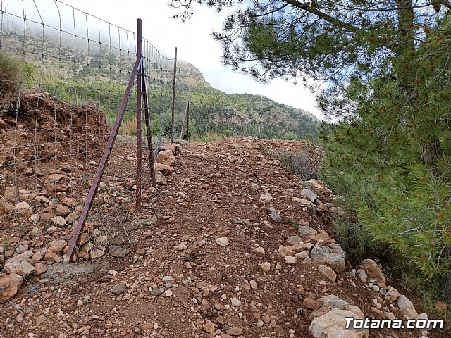 Vecinos del Purgatorio presentan al ayuntamiento ms de 1200 firmas por el corte de un camino en Sierra Espua - 24