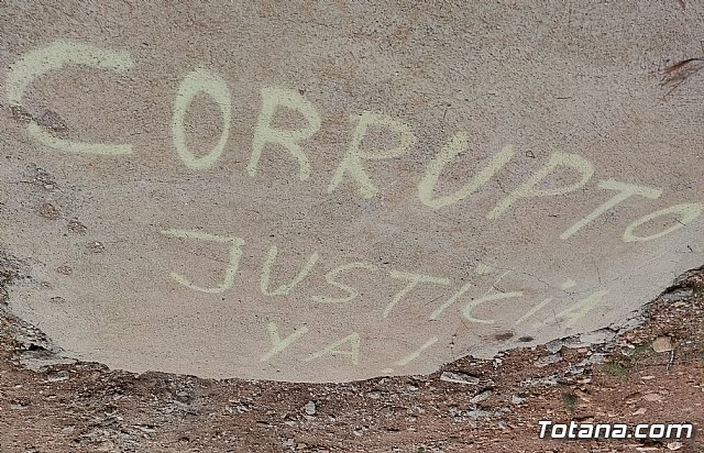 Vecinos del Purgatorio presentan al ayuntamiento ms de 1200 firmas por el corte de un camino en Sierra Espua - 35