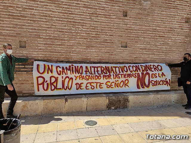 Vecinos del Purgatorio presentan al ayuntamiento ms de 1200 firmas por el corte de un camino en Sierra Espua - 52