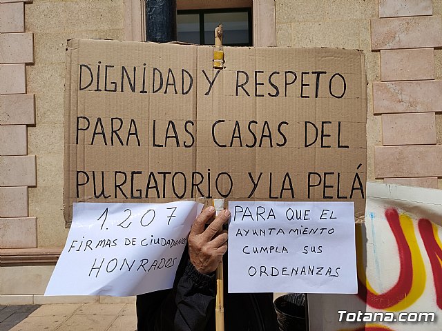 Vecinos del Purgatorio presentan al ayuntamiento ms de 1200 firmas por el corte de un camino en Sierra Espua - 54