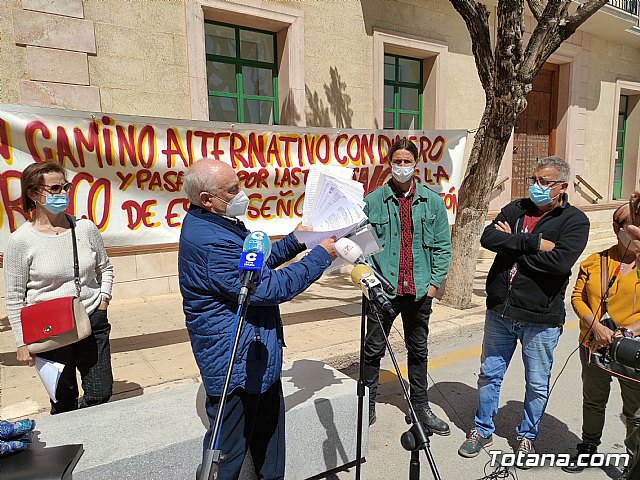 Vecinos del Purgatorio presentan al ayuntamiento ms de 1200 firmas por el corte de un camino en Sierra Espua - 56