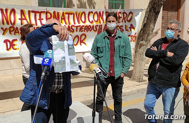 Vecinos del Purgatorio presentan al ayuntamiento ms de 1200 firmas por el corte de un camino en Sierra Espua - 58