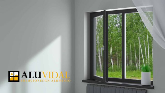 Aluvidal aconseja instalar mosquiteras enrollables antes de la llegada del verano - 1, Foto 1