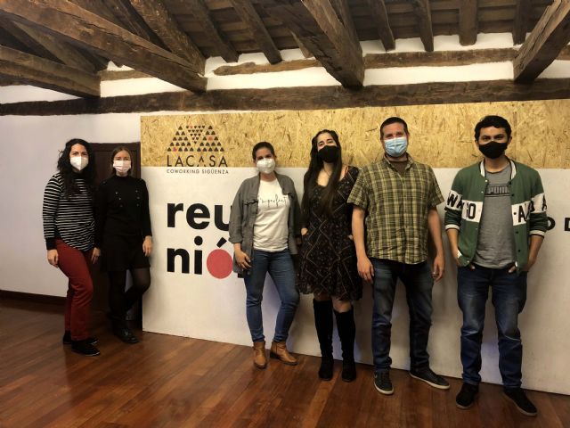 6 alumnos del curso tecnológico propiciado por ADEL ya trabajan en el centro coworking de Sigüenza - 1, Foto 1