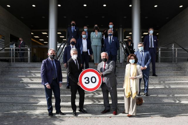 Grande-Marlaska: Queremos calles para la vida, sí, pero también calles para vivir, para ejercer la ciudanía en libertad - 1, Foto 1