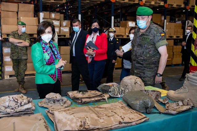 La Agrupación de Apoyo Logístico Nº 11 recibe la primera visita de la ministra Robles - 1, Foto 1