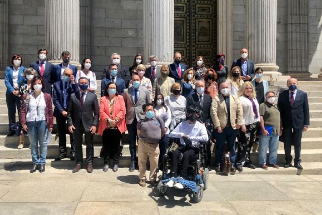 Campo: La aprobación de esta ley es una enorme satisfacción porque se trata de una norma justa, social, igualitaria y digna - 1, Foto 1