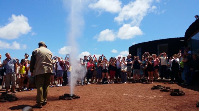 Los turistas podrán volver a disfrutar de excursiones organizadas en Lanzarote a partir de julio - 1, Foto 1