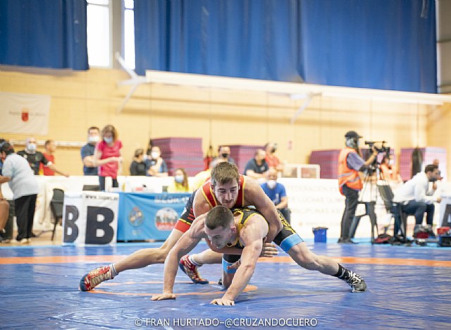 Once medallas y dos ttulos por clubes y terceros por Federaciones en Grecorromana para la lucha Murciana en los Campeonatos de Espaa absolutos - 6