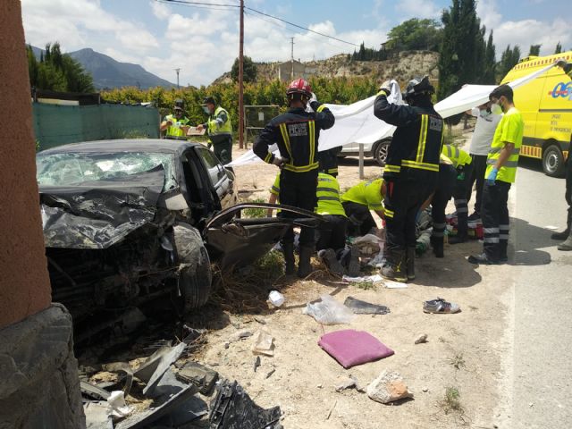 Fallece el conductor de un turismo en un accidente de tráfico ocurrido en Cieza - 1, Foto 1