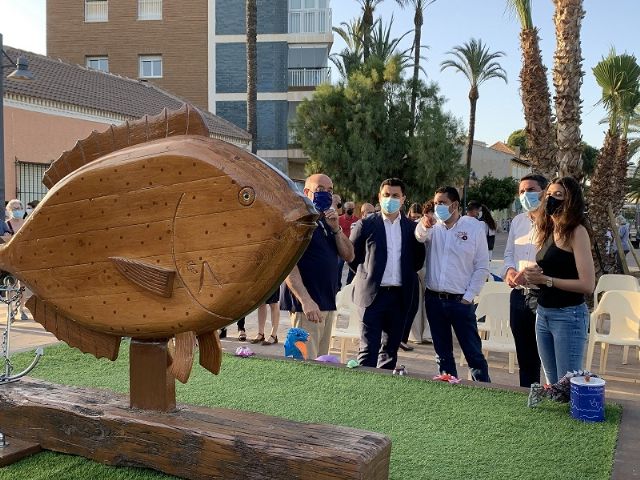 Una escultura con materiales reciclados para celebrar el Día del Medio Ambiente - 1, Foto 1