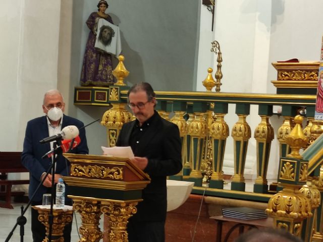 El periodista Gregorio J. Asensio y el profesor Jos Antonio Riquelme ganan el I Certamen Literario Memorial Ildefonso Moya de Totana, que ha organizado Critas de Santiago - 20